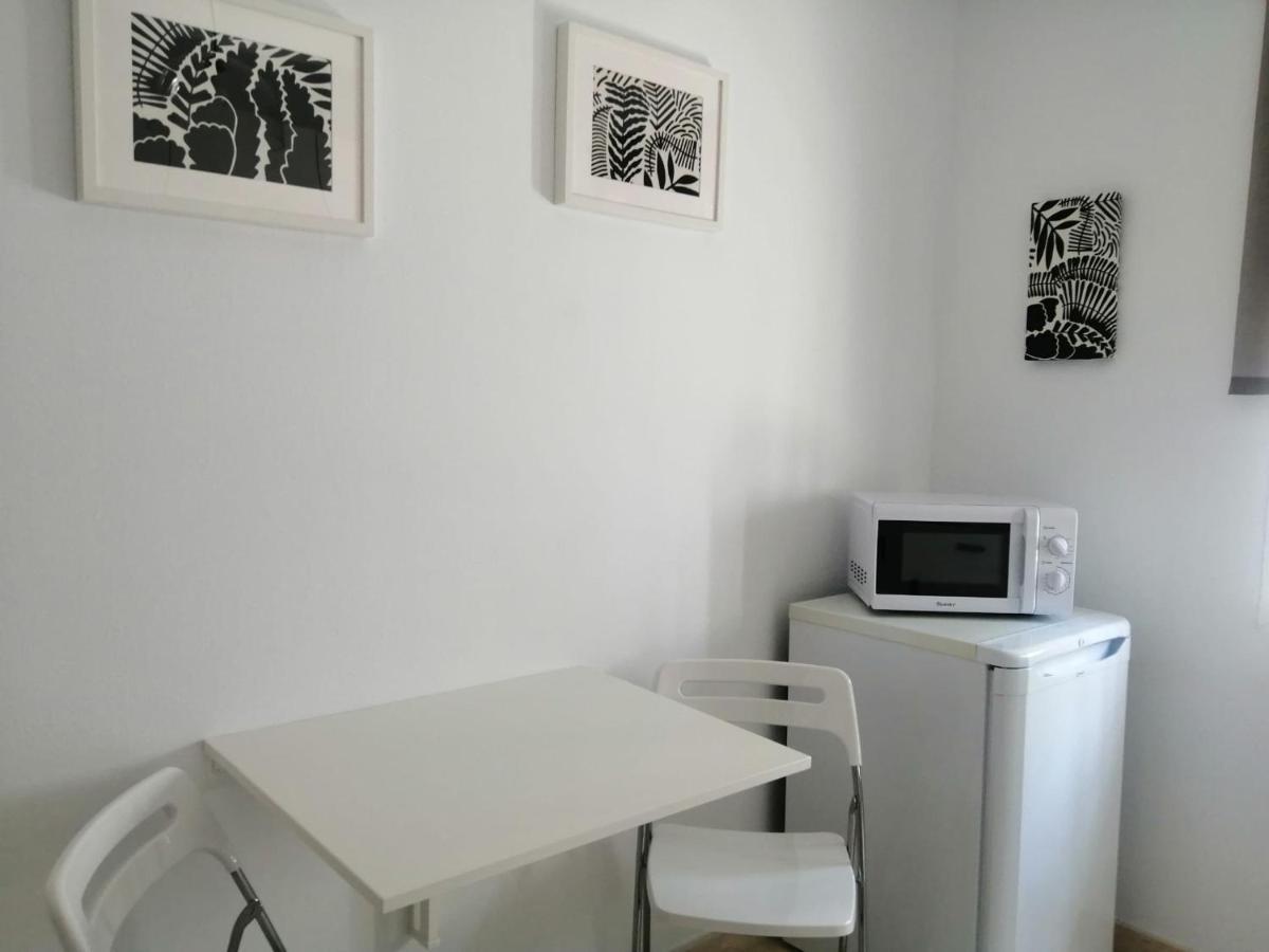Room In Lovely Cottage House Habitaciones En Chalet En Cadiz San Fernando Luaran gambar