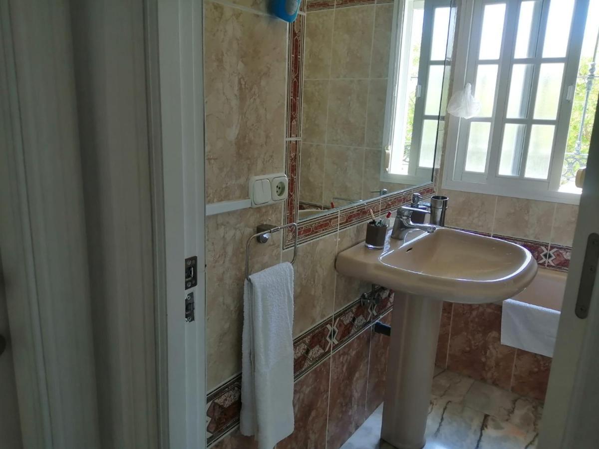 Room In Lovely Cottage House Habitaciones En Chalet En Cadiz San Fernando Luaran gambar